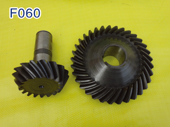 紡絲盤減速機(jī)輸入輸出齒輪33T、17齒
